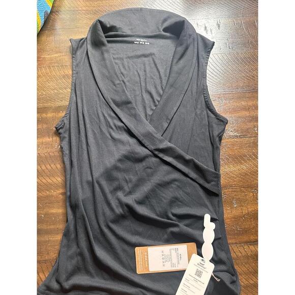 NWT OGL Sleeveless Wrap Top Womens Size M Black Ribbed - Picture 3 of 4